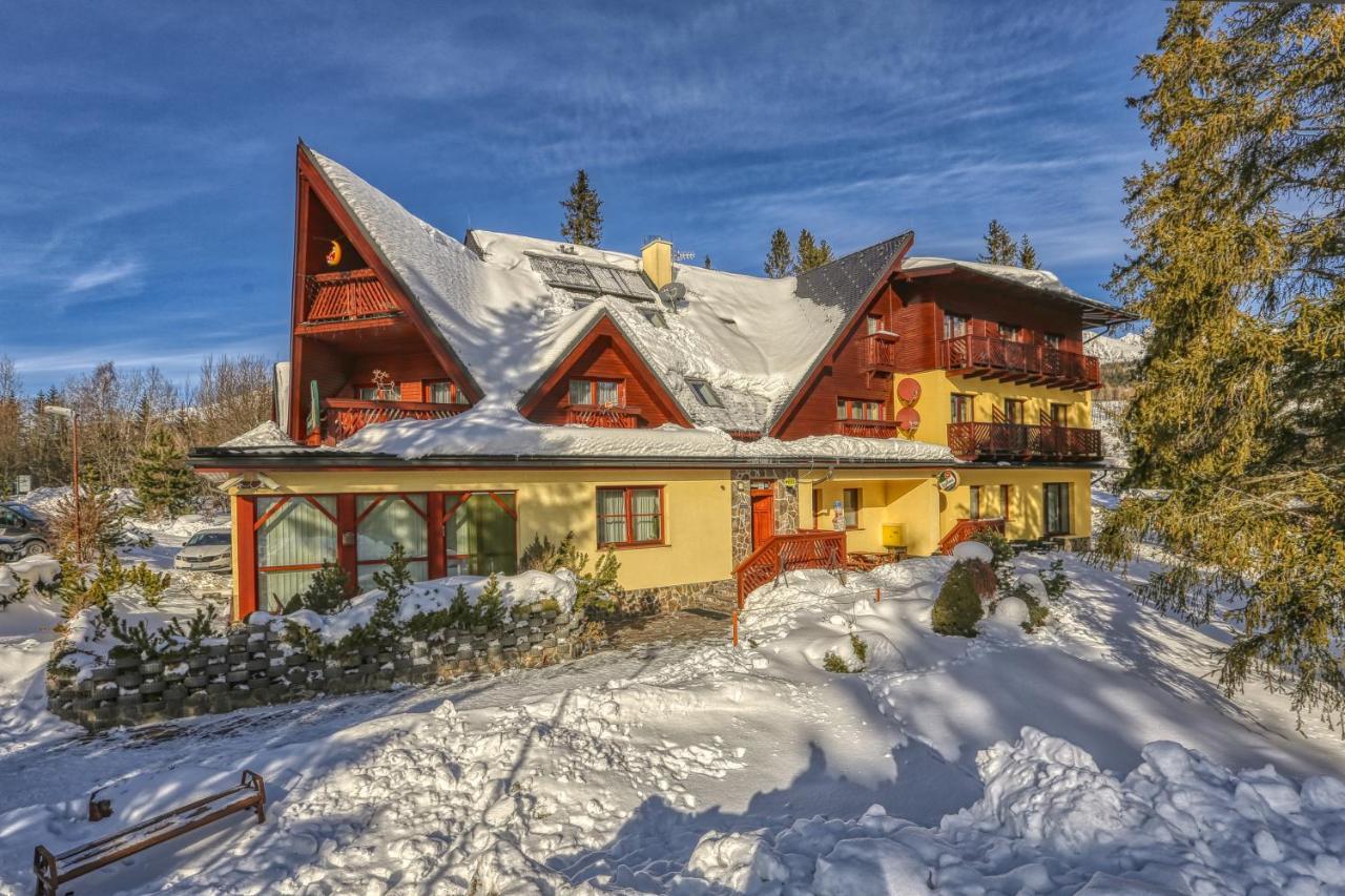 Penzion Ingrid Štrbské Pleso エクステリア 写真